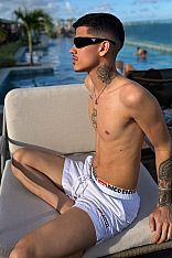 Photo #11 of Yuri Oliver