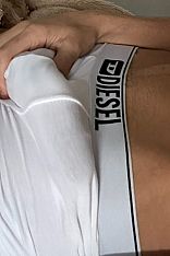 Photo #16 of Yuri Oliver