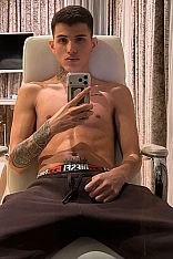 Photo #5 of Yuri Oliver