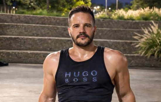 Paul Escort Masculino