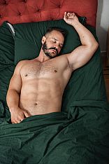 Paul Male Escort