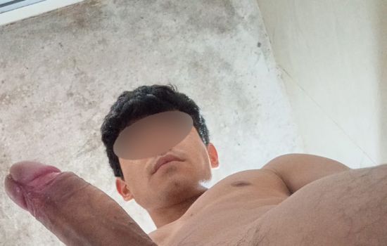 Tomi Male Escort