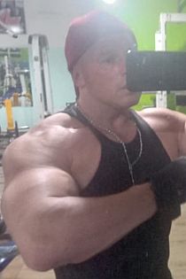Riki Male Escort