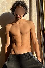 Manu Male Escort