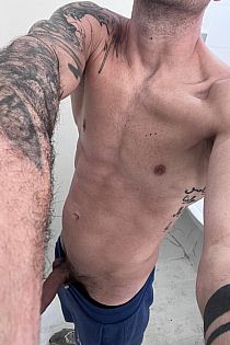 Alejandro Male Escort