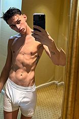 Foto #2 de Lauti Saint
