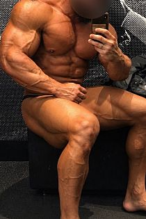 Golden Boy Escort Masculino