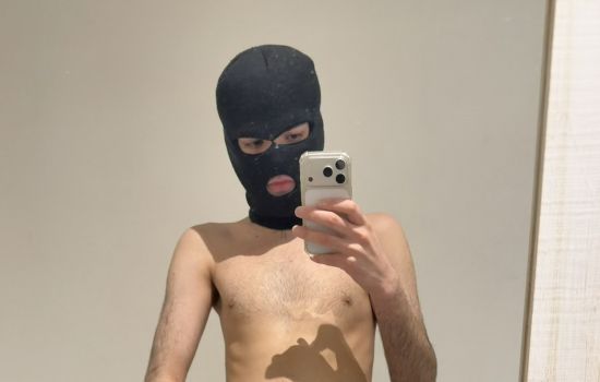 Adrián 20  x 5 Male Escort