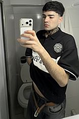 Photo #10 of Adrián 20  x 5