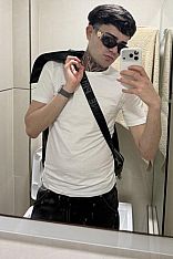 Adrián 20  x 5 Escort Masculino