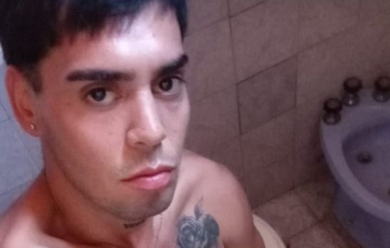Emiliano 21 x 5 Male Escort