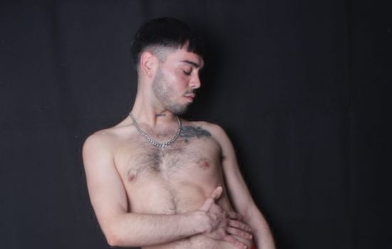 Emiliano 21 x 5 Escort Masculino