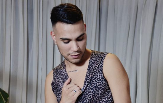 Oliver Escort Masculino