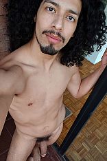 Photo #2 of Ángel