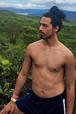 Photo #11 of Ángel