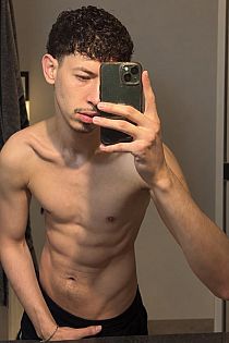 Tayler Masajes Male Masseur