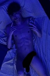 Toni Twink Escort Masculino