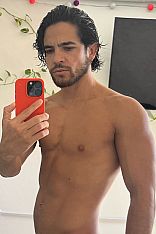 Eliu Escort Masculino