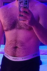 Taurus Escort Masculino