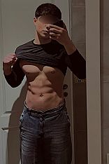 Ariel Escort Masculino