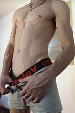 Photo #6 of Yago