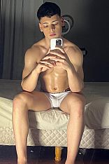 Photo #3 of Baby Twink