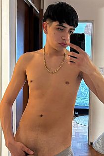 Tobi Activo Male Escort