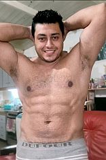 Photo #4 of Goro Max