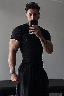 Charly Escort Masculino