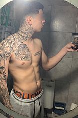 Gonz 44 Escort Masculino