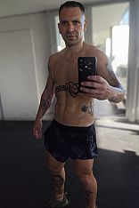 Photo #3 of Teo Elian