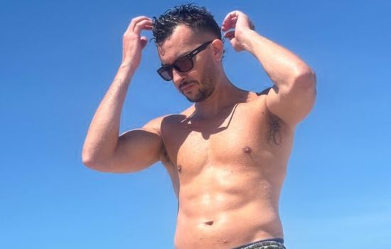 Valen Hetero Male Escort