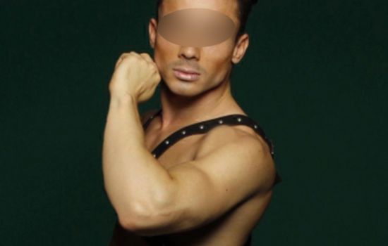 Benicio Male Escort