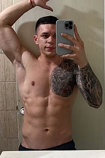 Agus Chuliver Escort Masculino