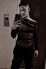 Photo #5 of Fer P.