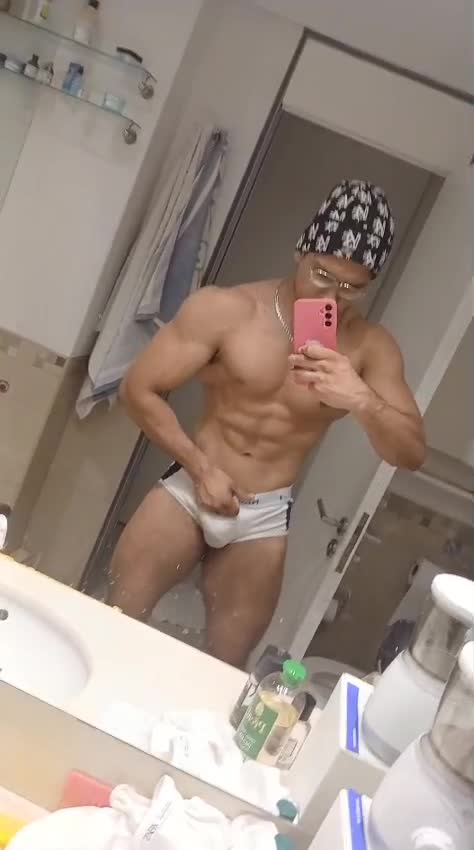 Video 1 de Logan 26 CM