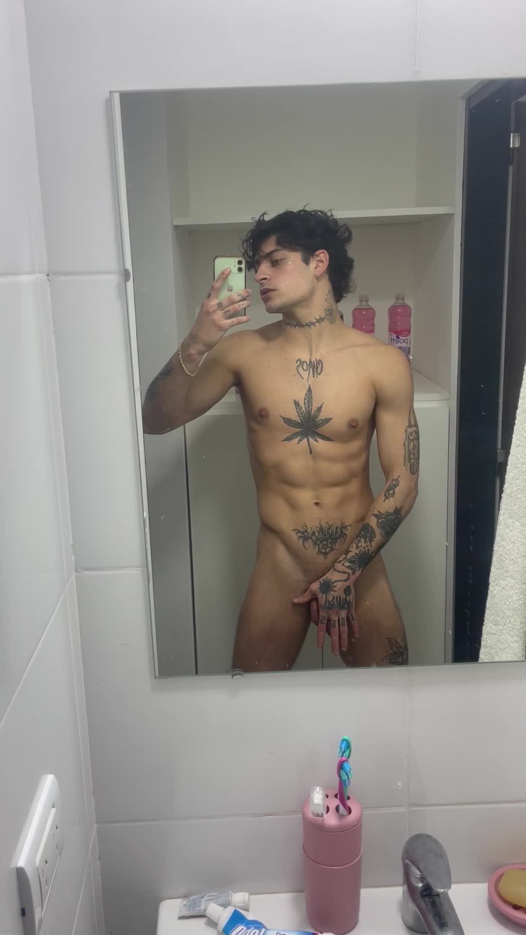 Video 1 de Exclusive Boy