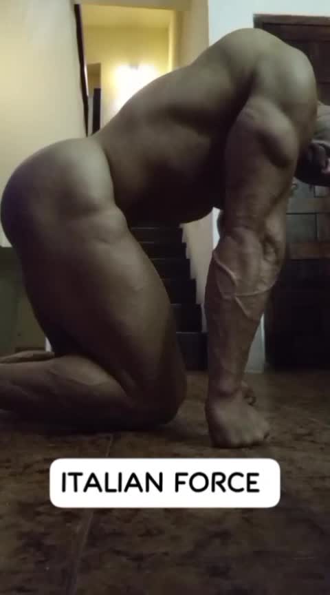 Video 6 of ITALIAN FORCE