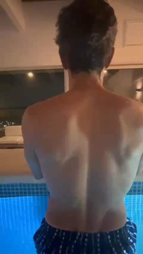 Video 1 of Andy León