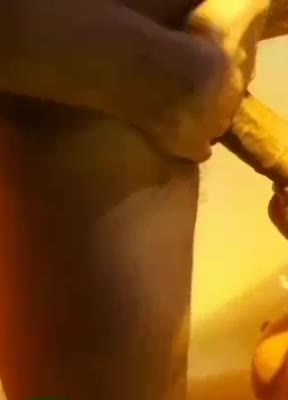 Video 4 of Andy León