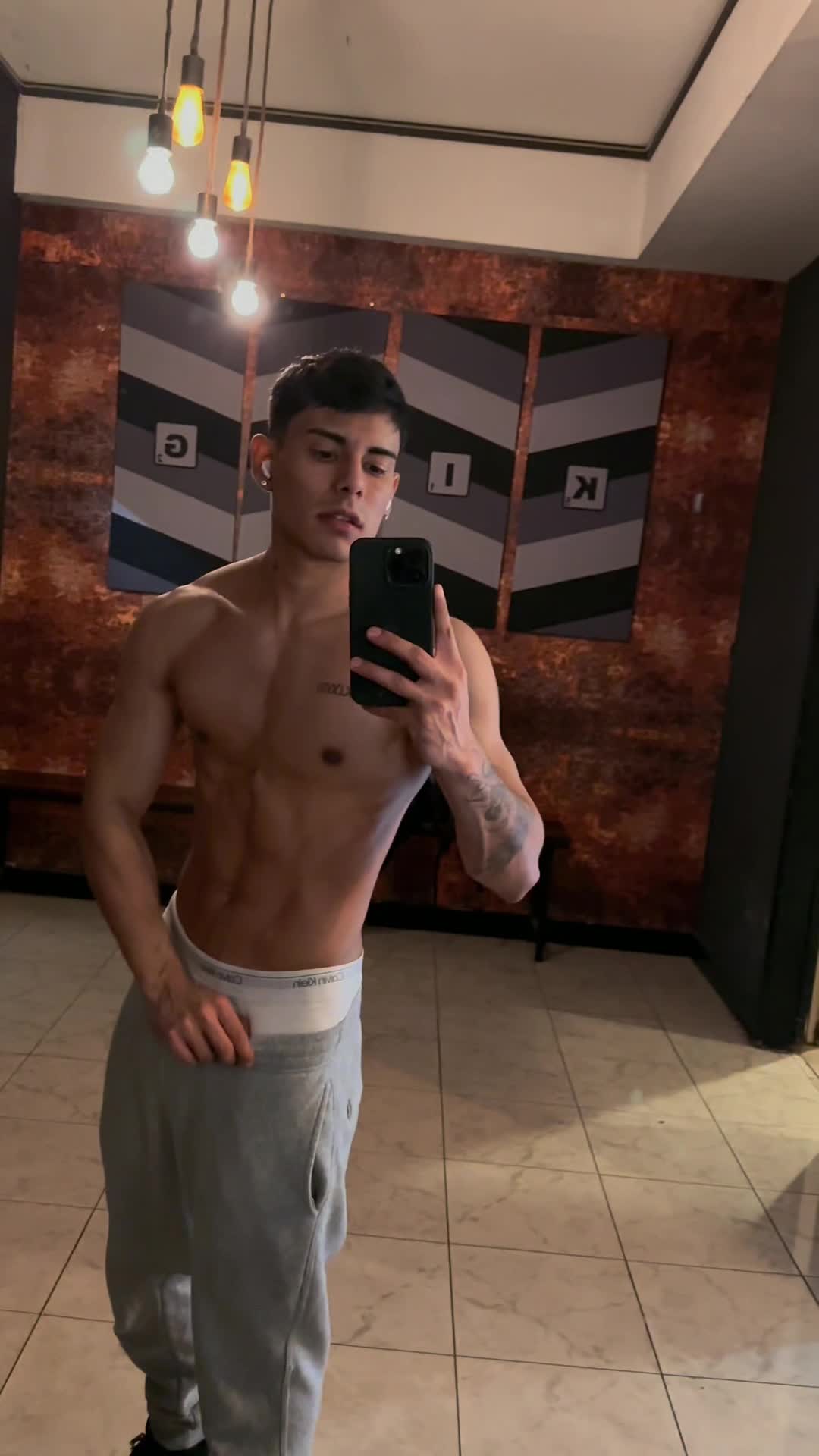 Video 2 of Mateo