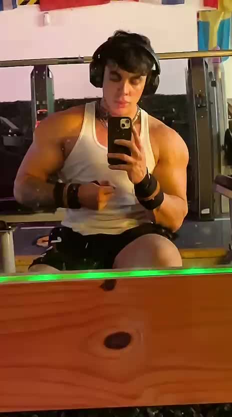 Video 2 of Maico Exótico Trans