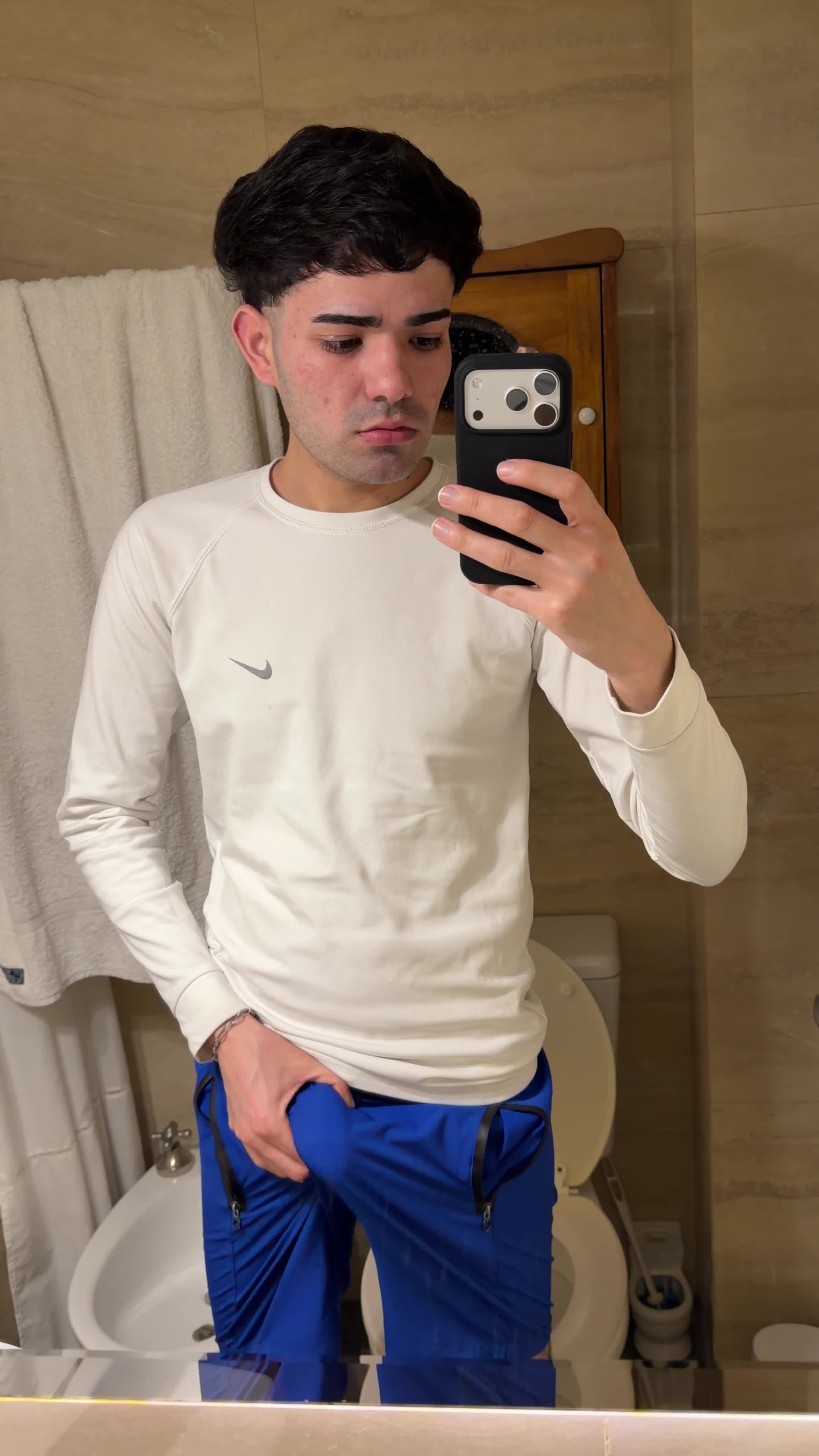 Adrián Mdz - Escort masculino en Mendoza