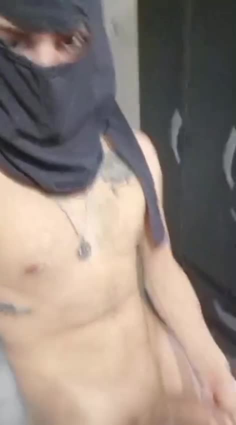 Video 2 of Emiliano 21 x 5